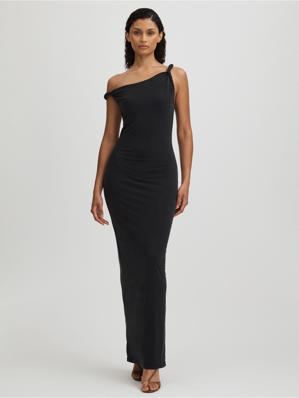 NWT Elegant Black Women's Maxi Dress - Classic Evening Style